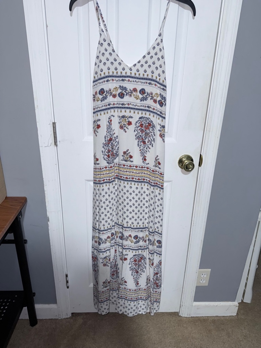 Old Navy White Floral Print Spaghetti-Strap Maxi Dress